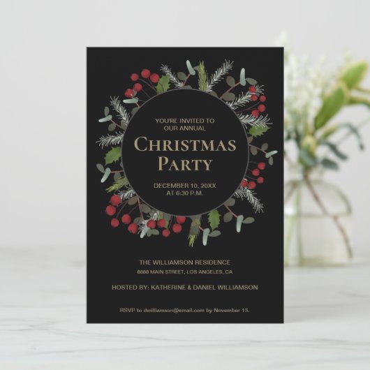 Elegant Greenery Red Berries Weihnachtsfest Party Einladung (Stehend Vorderseite)