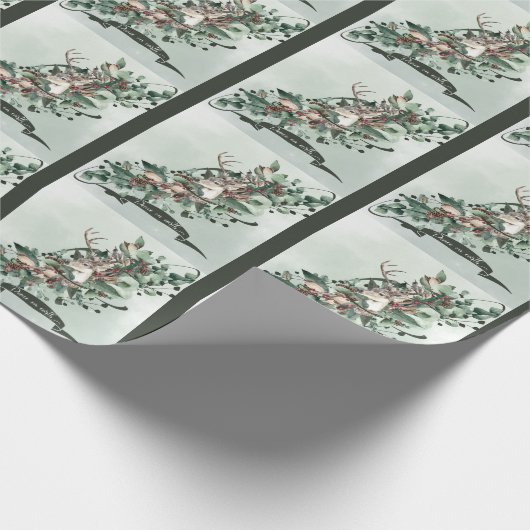 Elegant Greenery Swag with Deer and Eucalyptus Geschenkpapier (Ecke)
