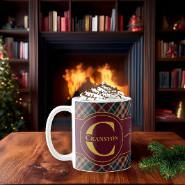 Elegant Holly and Berries Holiday Monogram Name Kaffeetasse