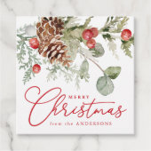 Elegant Holly Berries and Pine Cones Christmas Geschenkanhänger (Vorderseite)