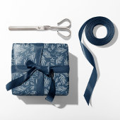 Elegant Holly & Berry Stems Blue Geschenkpapier