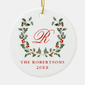 Elegant Holly Berry Wreath Monogram Foto Keramik Ornament (Vorne)