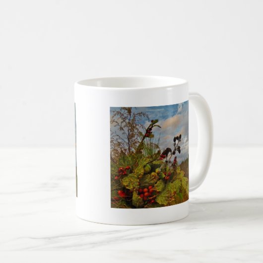 Elegant Holly Christmas Kaffeetasse (VorderseiteRechts)