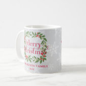 Elegant Holly Wreath Merry Christmas Family Kaffeetasse (Vorderseite Links)