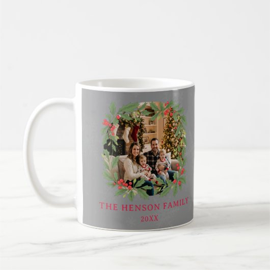 Elegant Holly Wreath Merry Christmas Family Photo Kaffeetasse (Links)