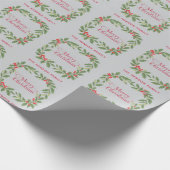 Elegant Holly Wreath Merry Christmas Geschenkpapier (Ecke)