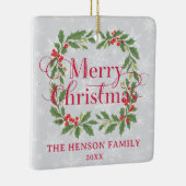 Elegant Holly Wreath Merry Christmas Photo Keramikornament (Rechts)
