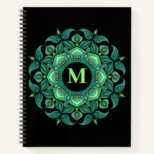 Elegant Hues of Green Mandala Blühe Monogram Notizblock
