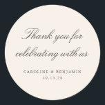 Elegant Ivory Script Wedding Custom Vielen Dank Runder Aufkleber<br><div class="desc">Stilvolle formale Klassische Klassische Schrift Elegante Hochzeit Einladung Custom Vielen Dank klassische Rundaufkleber in Elfenbein Cream</div>