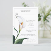 Elegant Ivory White Calla Lily Wedding RSVP Karte (Stehend Vorderseite)