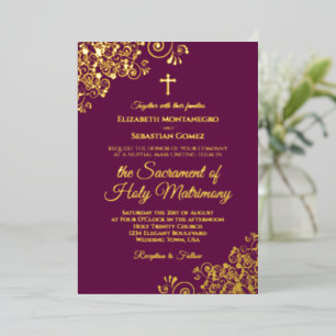 Elegant katholische Hochzeit Magenta Plum & Gold Folieneinladung