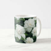 Elegant klassisch grün botanisch weiß Blüte Kaffeetasse (VorderseiteRechts)