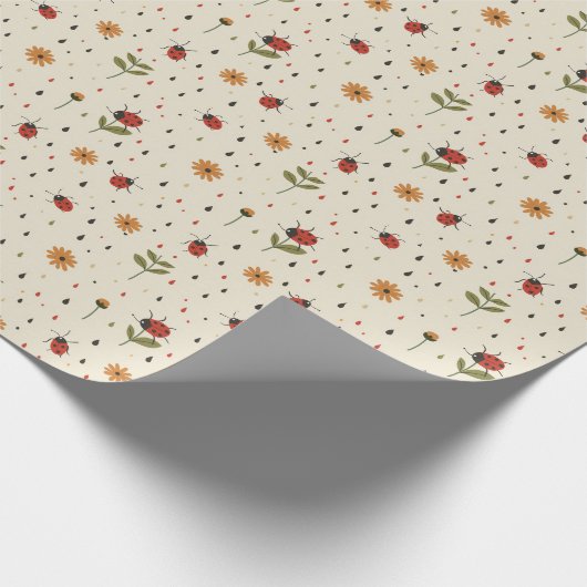 Elegant Ladybug Harmony Geschenkpapier (Ecke)