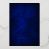 Elegant Leaf Swirl Deep Blue Wedding Folieneinladung (Rückseite)