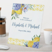 Elegant Lemon Floral Wedding Welcome Sockelschild (In Situ)