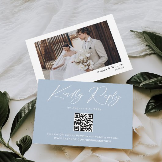 Elegant Light Blue QR Code Wedding RSVP Begleitkarte