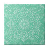 Elegant Light Green Boho Mandala Fliese (Vorderseite)