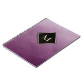 Elegant Lila mit einfachem Goldmonogramm Notizblock (Linke Seite)