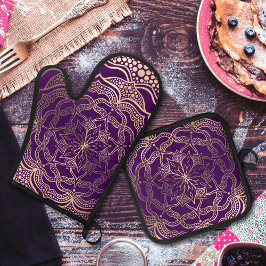 Elegant Lila und Gold Mandala Dark Boho Floral Ofenhandschuh & Topflappen-Set