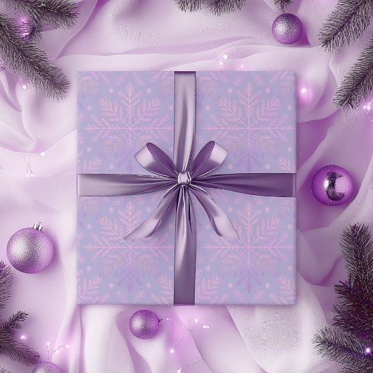 Elegant Lilac Snowflake Christmas Pattern Geschenkpapier