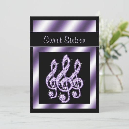 Elegant, luscious Lilac Treble Clefs Sweet 16 Einladung (Stehend Vorderseite)