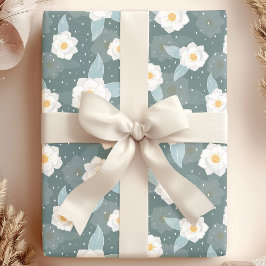 Elegant Magnolia Floral White Polka Dot Geschenkpapier