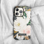 Elegant Magnolia | Schwarz/Weiß-Personalisierte Be Case-Mate iPhone Hülle<br><div class="desc">Dieses elegante magnolia personalisiert-schwarz-weiß Namenstelefon ist das ideale Geschenk für sie. Die moodisch-blumengeschmückte Einrichtung umfasst blau-blaue,  rosafarbene Torfbäume,  atemberaubende Blume aus Magnolien und Baumwolle mit goldenen und grünen Blätter in luxuriösem Ambiente auf dunklem Hintergrund. Personalisieren Sie den Fall mit ihrem Vor- oder Nachnamen.</div>