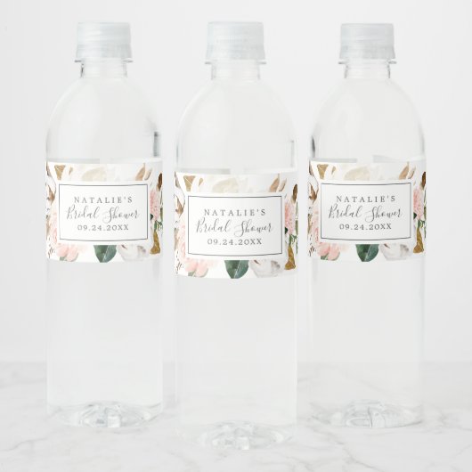Elegant Magnolia | Weißes Brautparty Wasserflaschenetikett (Flaschen)