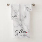Elegant Marble Mrs. Brautparty Gift Badhandtuch Set (Insitu)