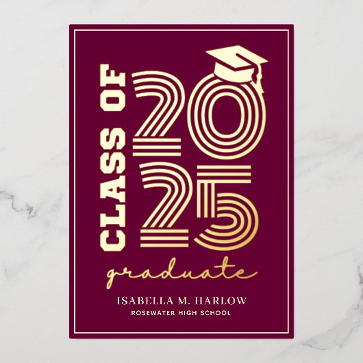 Elegant Maroon Gold Highschool Grad Ankündigung (Vorderseite)