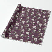 Elegant Maroon Gothic Skulls Halloween Geschenkpapier (Ungerollt)