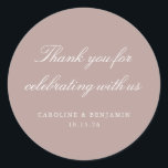 Elegant Mauve Script Wedding Custom Vielen Dank Runder Aufkleber<br><div class="desc">Stilvolle formale klassische klassische Schrift Elegant Wedding Einladung Custom Vielen Dank klassische Round Sticker in Dusty Mauve</div>