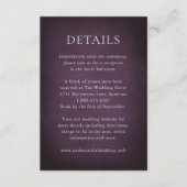 Elegant Maximalist Purple Floral Wedding Begleitkarte (Vorderseite)