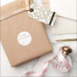 Elegant Merry Christmas Name Runder Aufkleber<br><div class="desc">Elegantes Gold "Frohe Weihnachten" Brauch an und von Namen Geschenk Classic Round Sticker.</div>