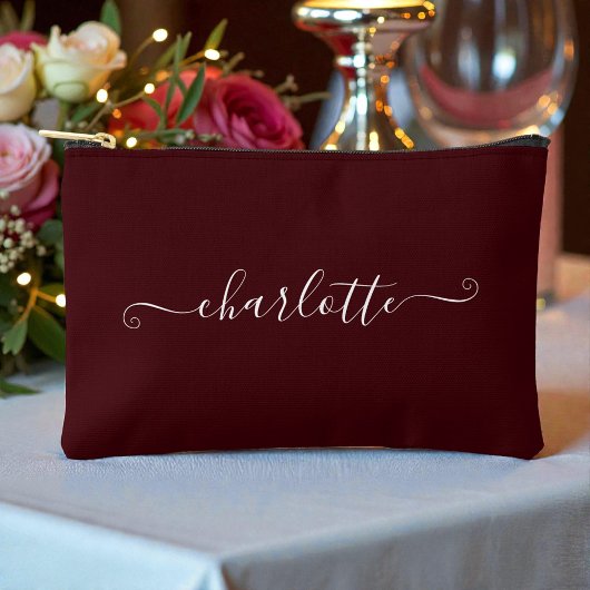 Elegant Minimalist Bridesmaid Name | Deep Burgundy Zubehörtasche