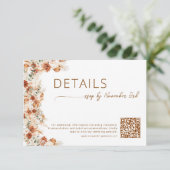  Elegant Minimalist Floral Wedding Details QR Code Begleitkarte (Stehend Vorderseite)