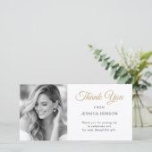 Elegant Minimalist Gold Script Birthday Photo Dankeskarte (Stehend Vorderseite)