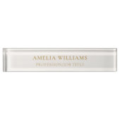 Elegant Minimalist Ivory and Gold Monogram Namensplakette (Vorderseite)