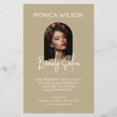 Elegant minimalist tan beauty salon flyer (Vorne)