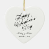 Elegant Minimalist Valentine's Day Heart Shaped Keramik Ornament (Hinten)