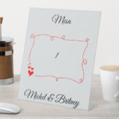 Elegant Minimalist Wedding Table Number Sockelschild (In Situ)