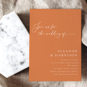 Elegant Minimalistisch Burnt Orange Script Wedding Einladung