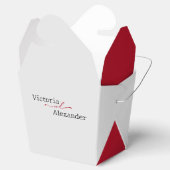 Elegant Minimalistisch mit einer Hochzeit mit rote Geschenkschachtel (Geöffnet)