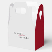 Elegant Minimalistisch mit einer Hochzeit mit rote Geschenkschachtel (Geöffnet)