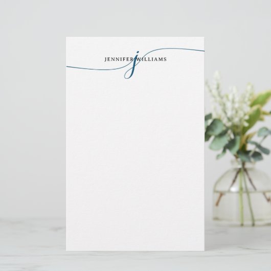Elegant Minimalistisch Navy Blue Script Monogram Briefpapier (Stehend Vorderseite)