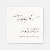 Elegant Minimalistisch Wir sind Verlobte Engagemen Serviette (Vorderseite)