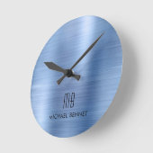 Elegant Mit Monogramm, blau gebürstet Metallic Runde Wanduhr (Winkel)