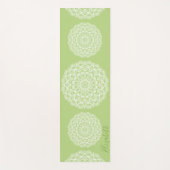 Elegant Mit Monogramm Boho Lime Green Mandala Yogamatte (Vorderseite)