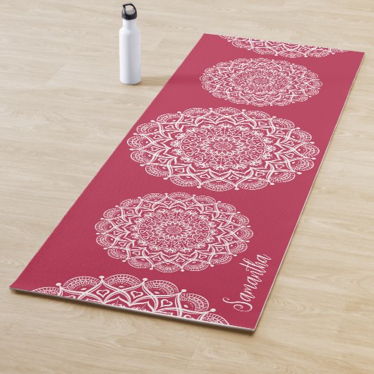 Elegant Mit Monogramm Boho Magenta und White Manda Yogamatte (Beispiel)