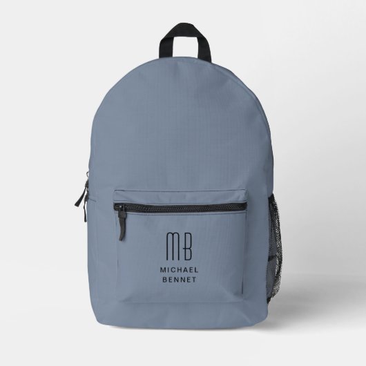 Elegant Mit Monogramm Dusty Blue Bedruckter Rucksack (Vorderseite)